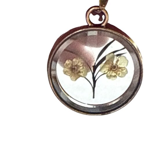 Pressed Flower Glass Pendant Round Botanical Necklace Vintage Style Jewelry - Picture 8 of 14